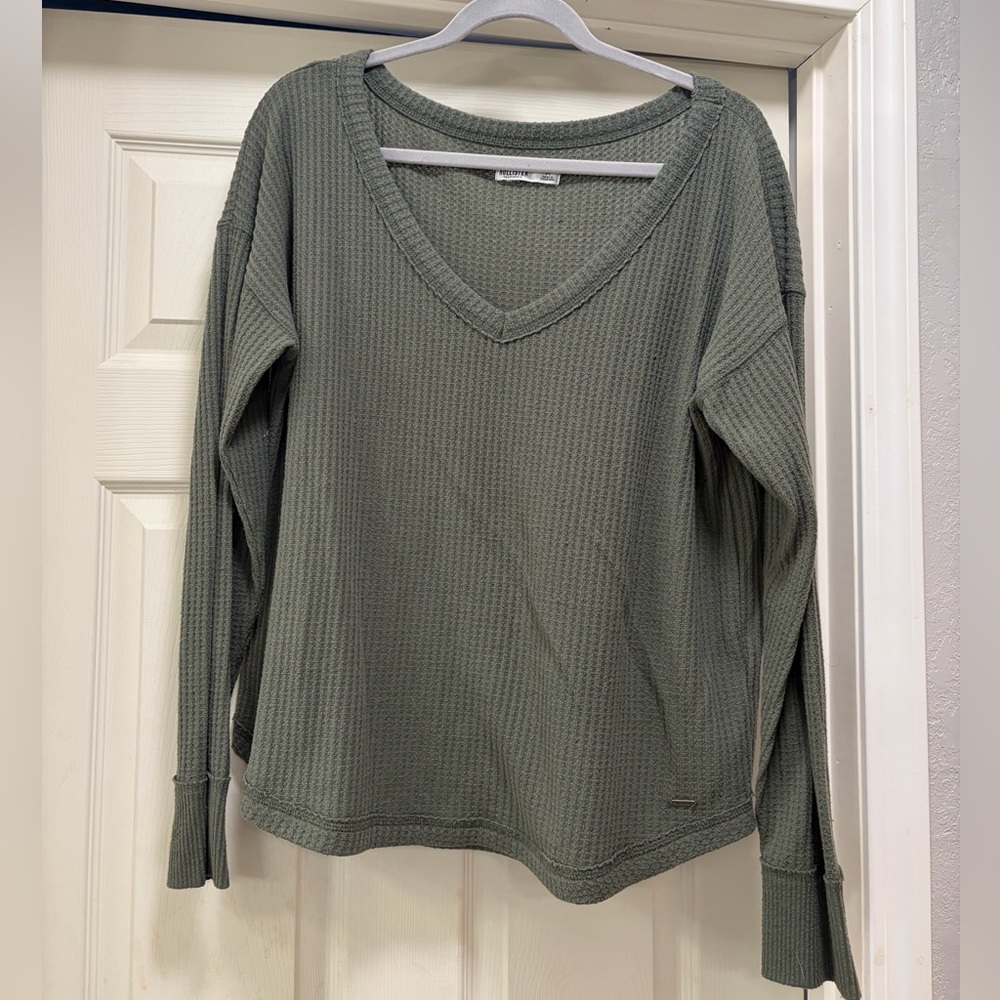 Hollister Olive V-Neck Waffle Knit Long Sleeve Top